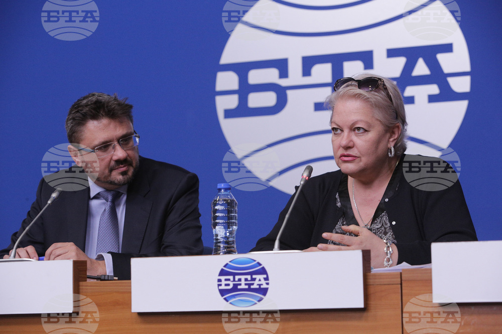 Национален пресклуб на БТА - договор - подписване