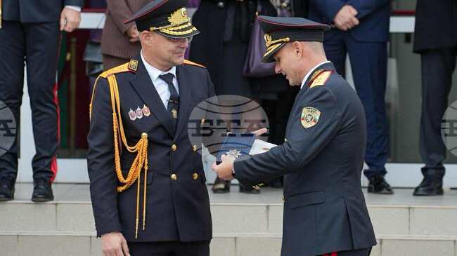 Директорът на Областната дирекция на МВР - Шумен ст. комисар Георги Гендов бе награден с Почетен медал на МВР