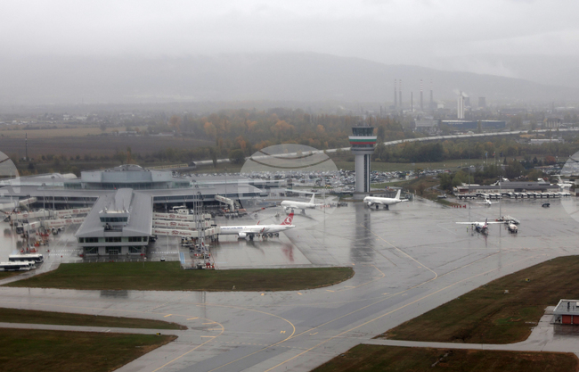 US Air Force Planes Stationed at Sofia Airport in Support of Training, Defence Ministry Says