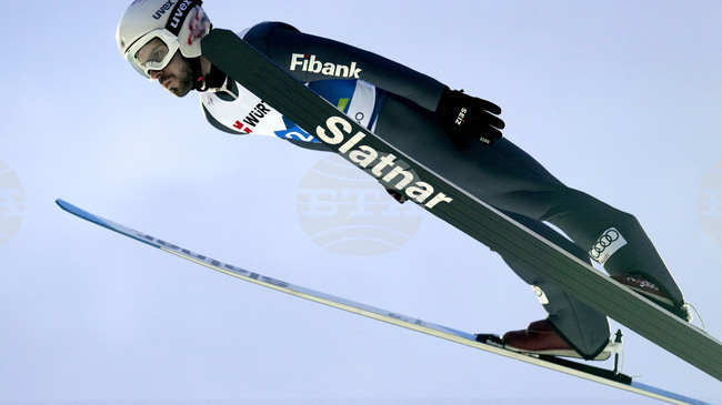 Владимир Зографски преодоля квалификациите за състезанието от Световната купа по ски скокове във Фалун