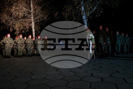 Сливница - Сръбско-българска война - паметник „Петимата капитани“ - полагане на венци и цветя