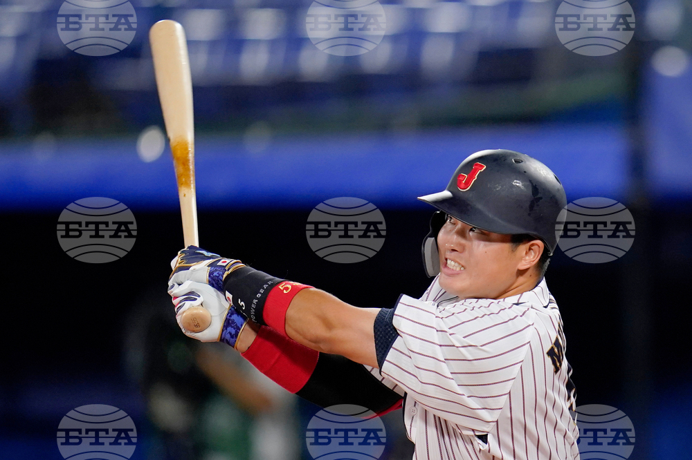 Murakami Posted Baskeball