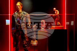 Турция - Истанбул - Джеймс Камерън - изложба