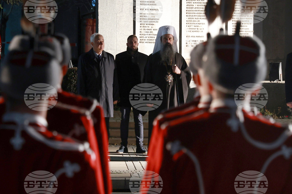 Сливница - Сръбско-българска война - паметник „Героите на Сливница“