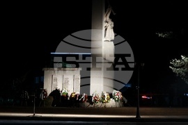 Сливница - Сръбско-българска война - паметник „Героите на Сливница“ - тържествена заря