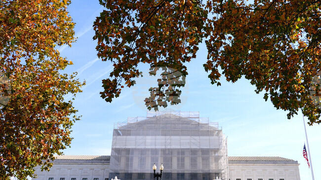 Върховният съд на САЩ отхвърли опит за отмяна на еднополовите бракове