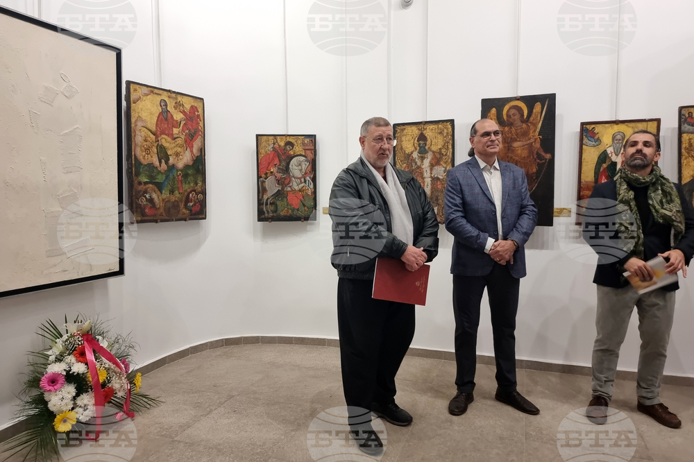 С откриването на "Гост" в Бургас Андрей Янев завърши цикъла от изложби по повод 60-годишнината си 