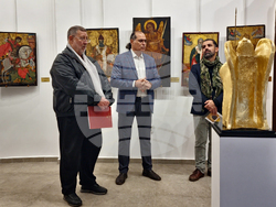Бургас - Андрей Янев - изложба „Гост” - откриване