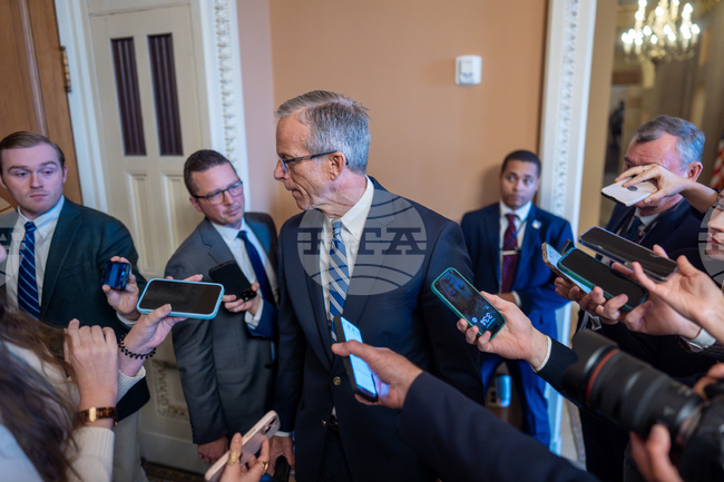 Няколко американски медии съобщиха за постигнато споразумение за слагане на край на бюджетната парализа