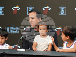 Hornets Heat Basketball