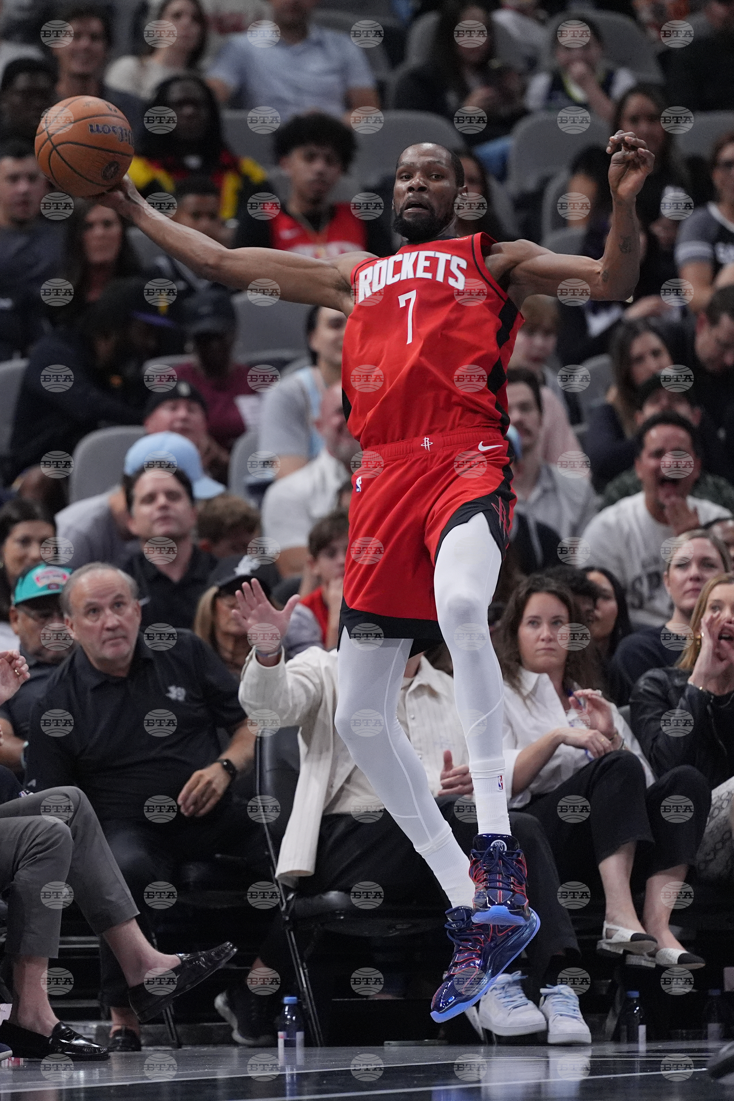 Rockets Spurs Basketball