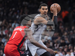 Rockets Spurs Basketball