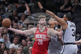 Rockets Spurs Basketball