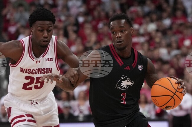 N Illinois Wisconsin Basketball