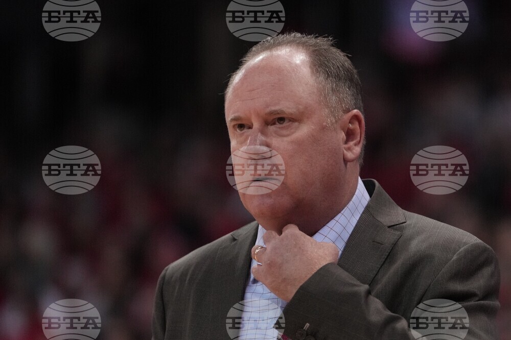 N Illinois Wisconsin Basketball