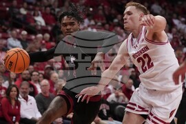 N Illinois Wisconsin Basketball