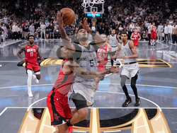Rockets Spurs Basketball