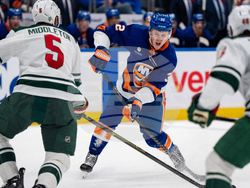Wild Islanders Hockey