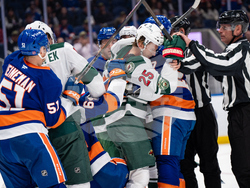 Wild Islanders Hockey