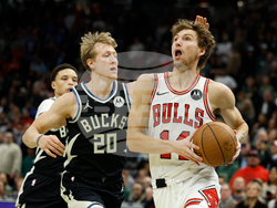 Bulls Bucks Basketball
