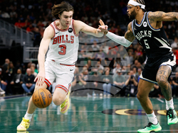 Bulls Bucks Basketball