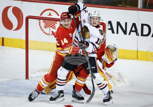 Blackhawks Flames Hockey