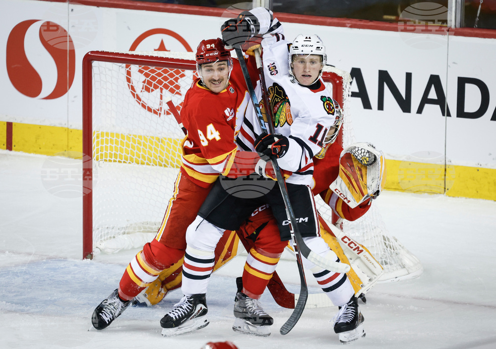 Blackhawks Flames Hockey