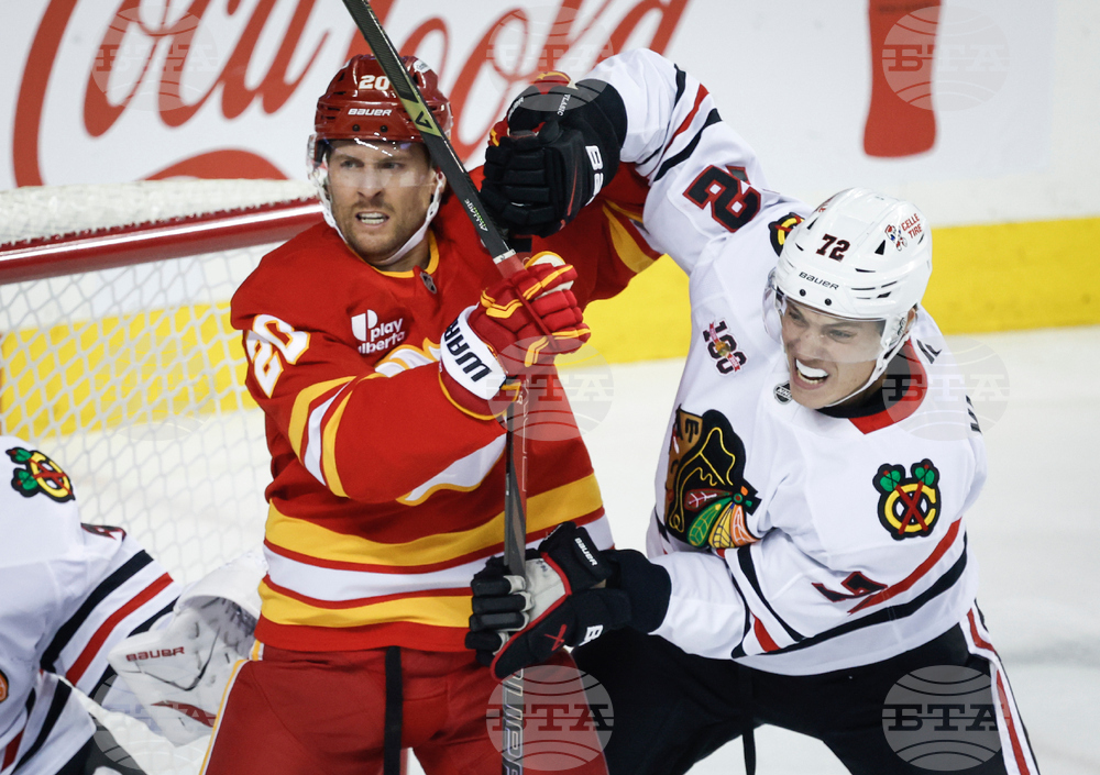 Blackhawks Flames Hockey