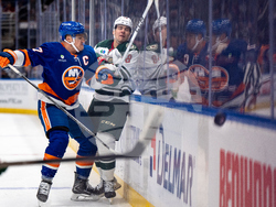 Wild Islanders Hockey