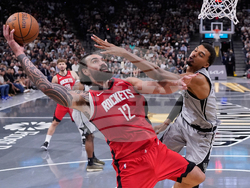 Rockets Spurs Basketball