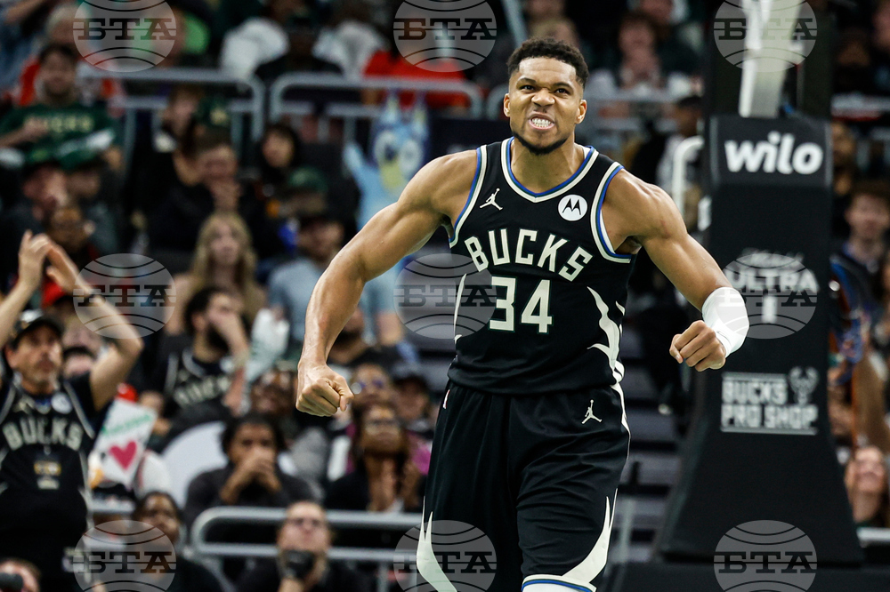 Bulls Bucks Basketball