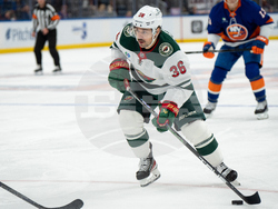 Wild Islanders Hockey