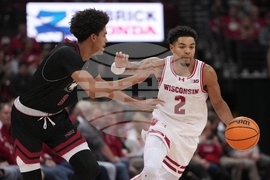 N Illinois Wisconsin Basketball