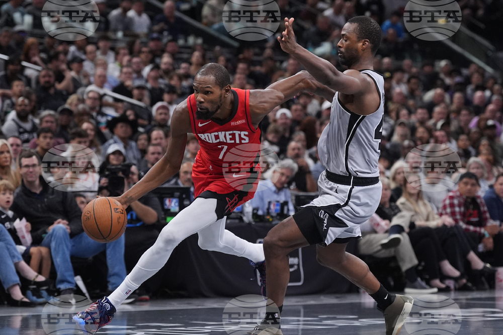 Rockets Spurs Basketball