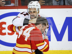 Blackhawks Flames Hockey