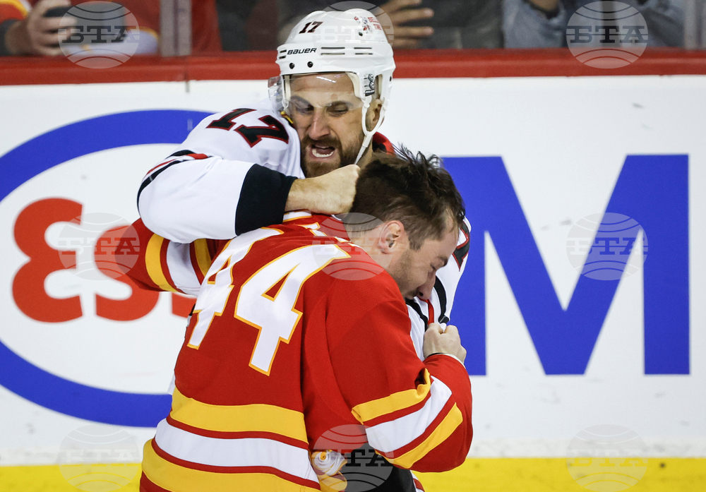 Blackhawks Flames Hockey