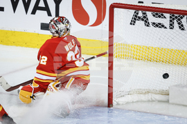 Blackhawks Flames Hockey