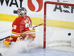 Blackhawks Flames Hockey