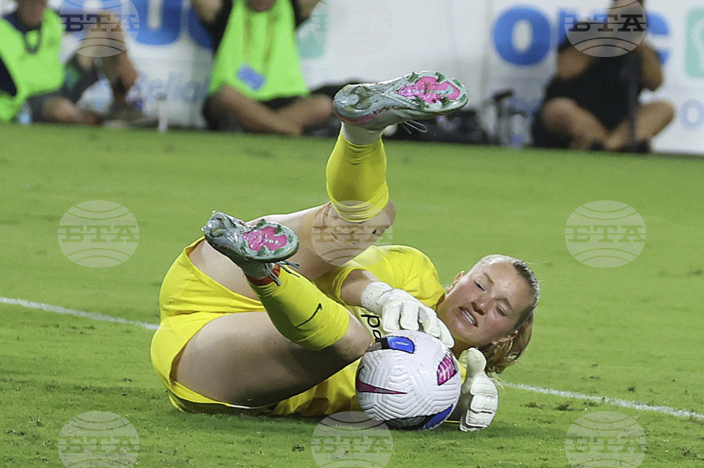NWSL Reign Pride Soccer