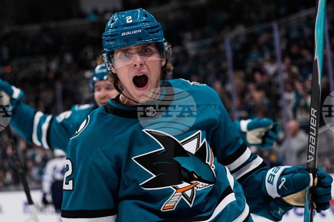 APTOPIX Jets Sharks Hockey