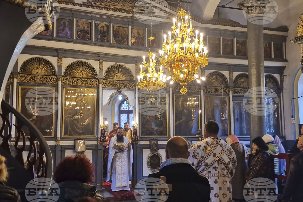 Църквата "Свети Архангел Михаил" в Пазарджик отбеляза храмовия си празник 