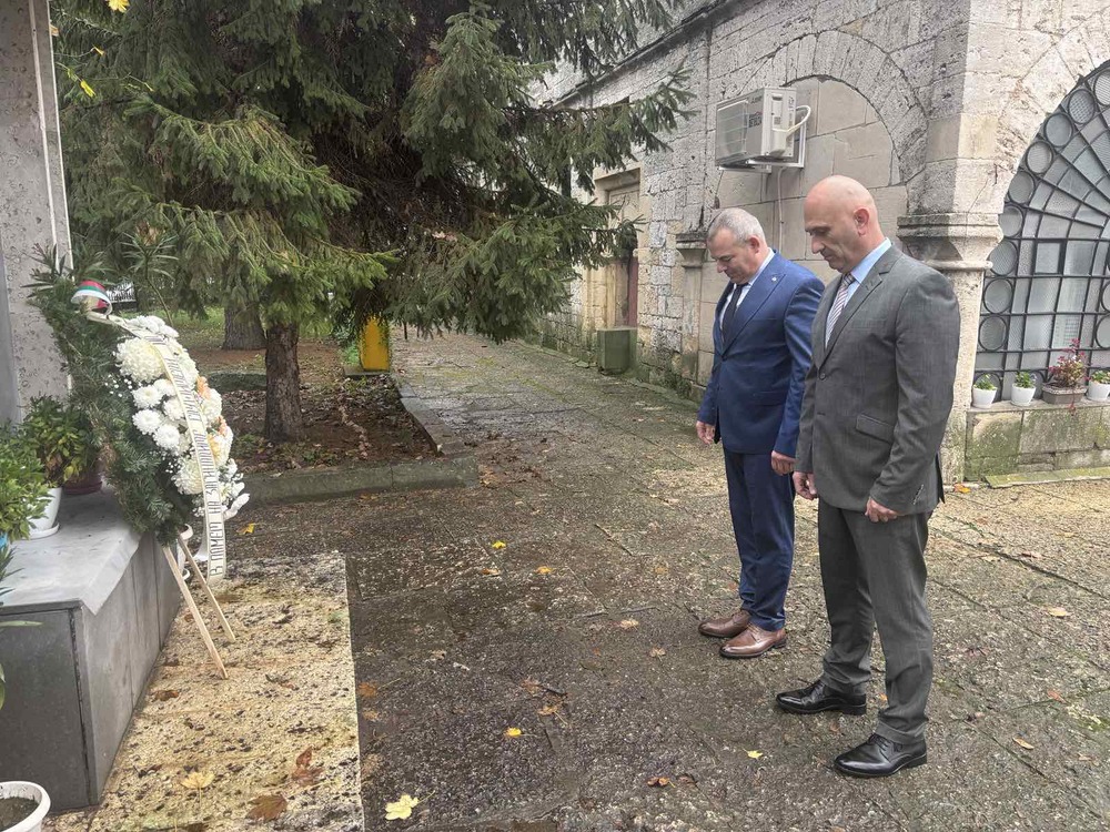 Областната дирекция на МВР в Добрич почете загиналите при изпълнение на служебния си дълг служители