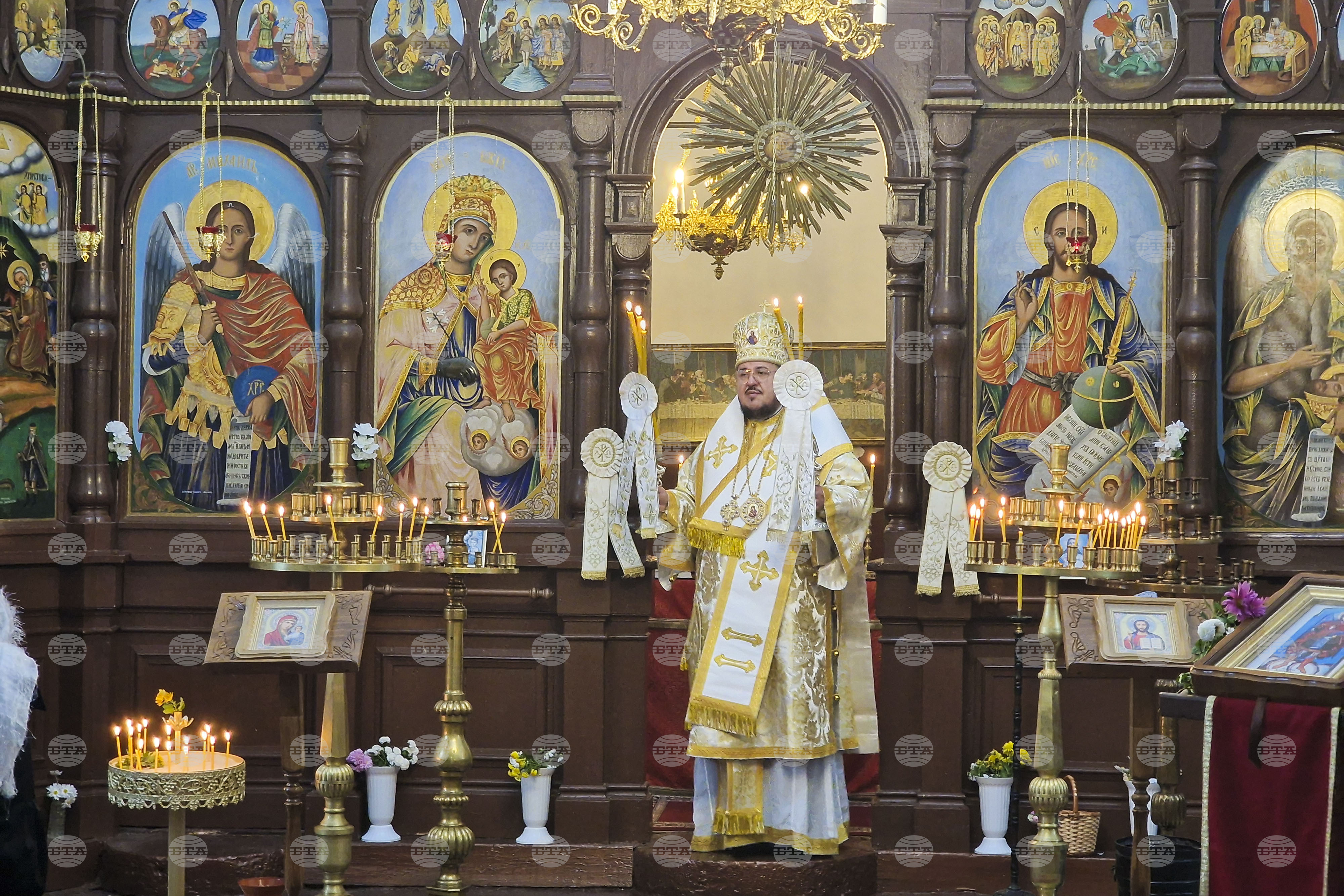 Архангел Михаил е великият воевода на небесните сили и стълб на духовната правда, каза Маркианополският епископ Богослов