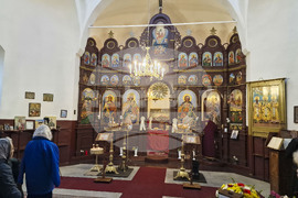 Село Преславен - храм "Свети Арханегл Михаил" - литургия