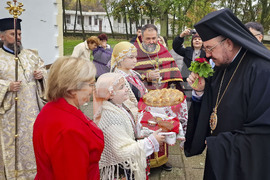 Село Преславен - храм "Свети Арханегл Михаил" - литургия