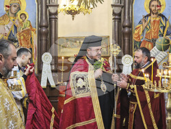 Село Преславен - храм "Свети Арханегл Михаил" - литургия