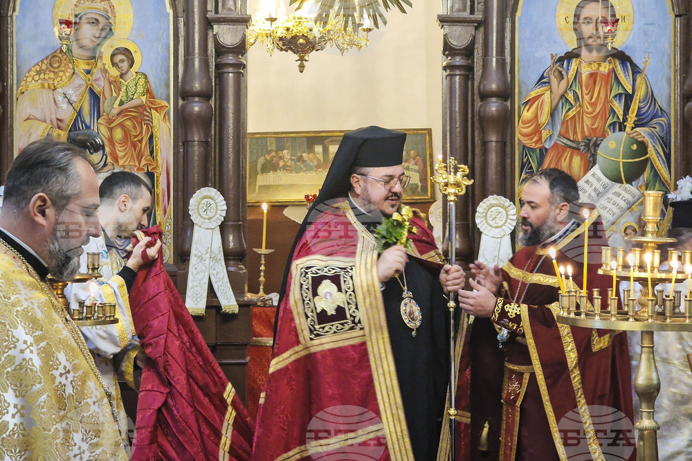 Село Преславен - храм "Свети Арханегл Михаил" - литургия