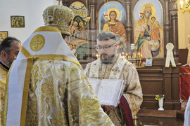 Село Преславен - храм "Свети Арханегл Михаил" - литургия