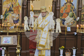 Село Преславен - храм "Свети Арханегл Михаил" - литургия