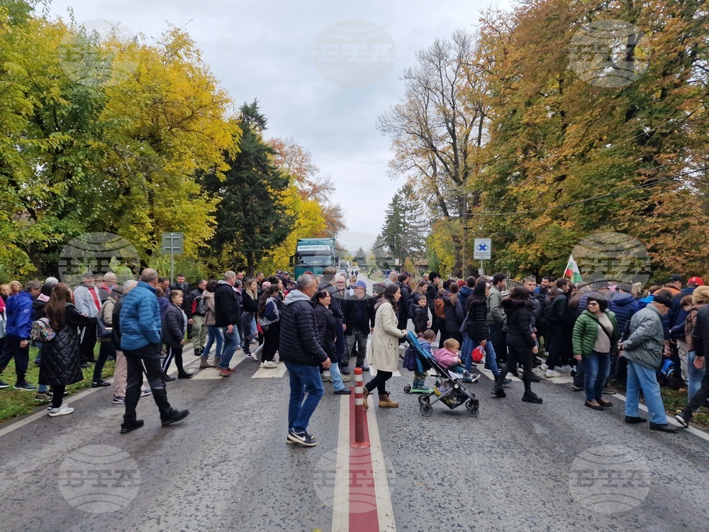 Жители на горнооряховското село Поликраище излязоха на протест заради липсата на ток и вода